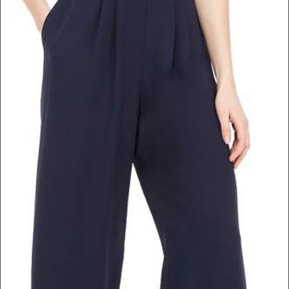 Gal meets Glam “Deliah” jumpsuit - Picture 2 of 5